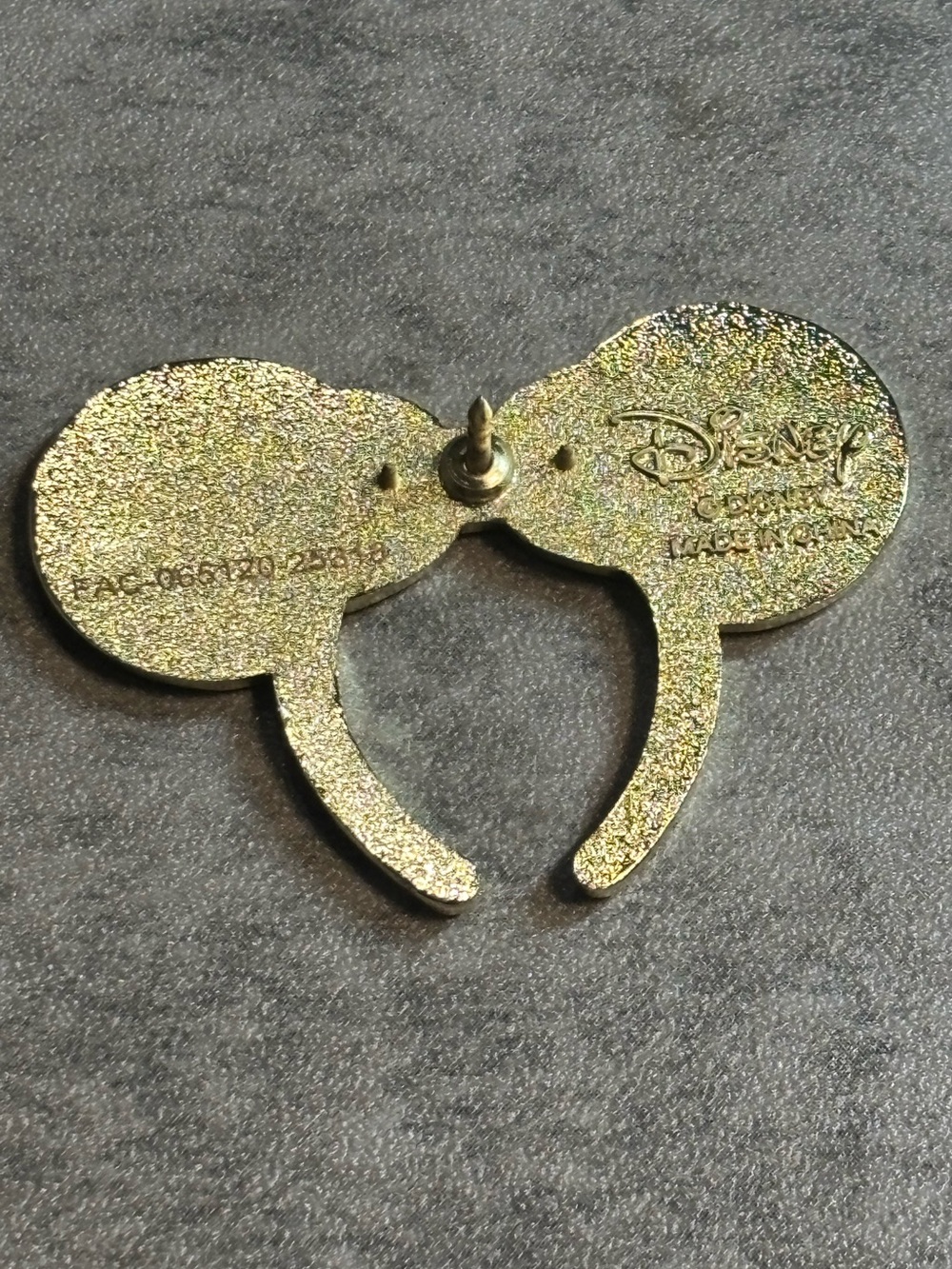 Loungefly Disney Mickey Mouse & Friends “Mickey Mouse” Mickey Ears pin - Picture 2 of 2